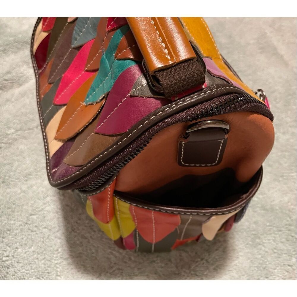 Leather crossbody of many colors and many pockets - Picture 5 of 10